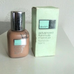 AVON Vintage Foundation in der OVP