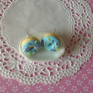 Donut Ohrstecker, Fimo Schmuck, Polymer clay Ohrschmuck, Kawaii Ohrstecker, Miniaturen, Fakefood