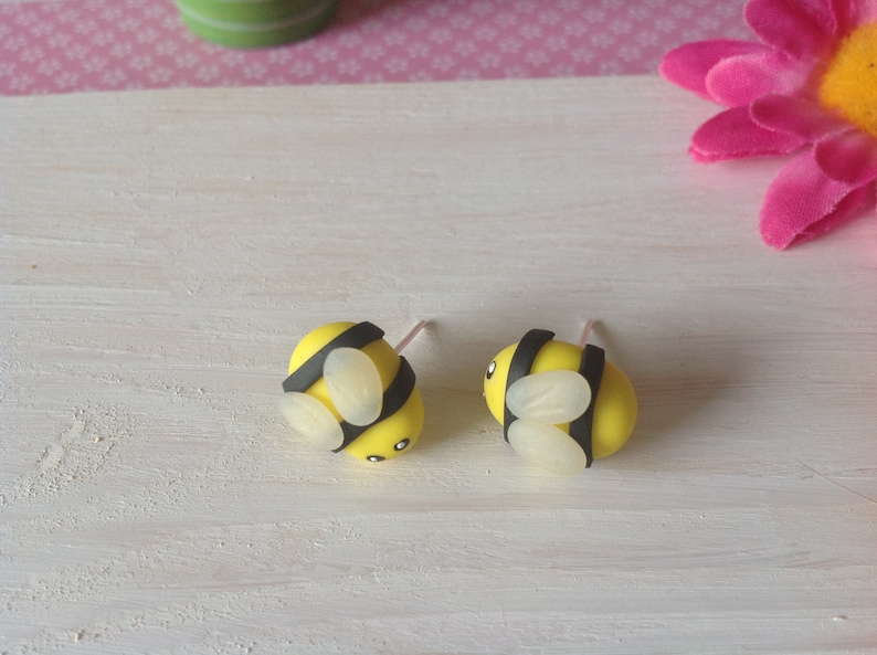 Bienen Ohrstecker aus Fimo, Ohrschmuck für Kinder, Schmuck für Fasching, Karneval Bild 4