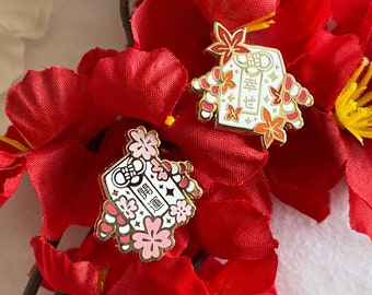 Épinglettes en émail Omamori Happiness & Luck habitants du sanctuaire – Mini épingles folklore japonais