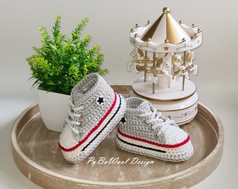 Light grey crocheted baby sneakers made from 100% baby organic cotton, crocheted baby sneakers, double sole, eyelets, laces