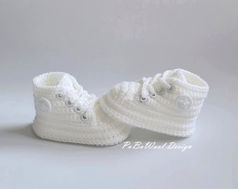 White crocheted baby sneakers, crocheted baby shoes, crocheted baby sneakers, crocheted baby sports shoes, baby lace-up shoes with eyelets, unisex