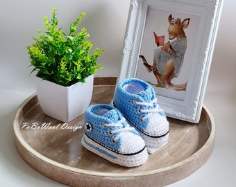 Babyblau  gehäkelte Babyschuhe  gehäkelte Babyturnschuhe  gehäkelte Babysneaker gehäkelte Babysportschuhe Babyschnürschuhe mit Ösen