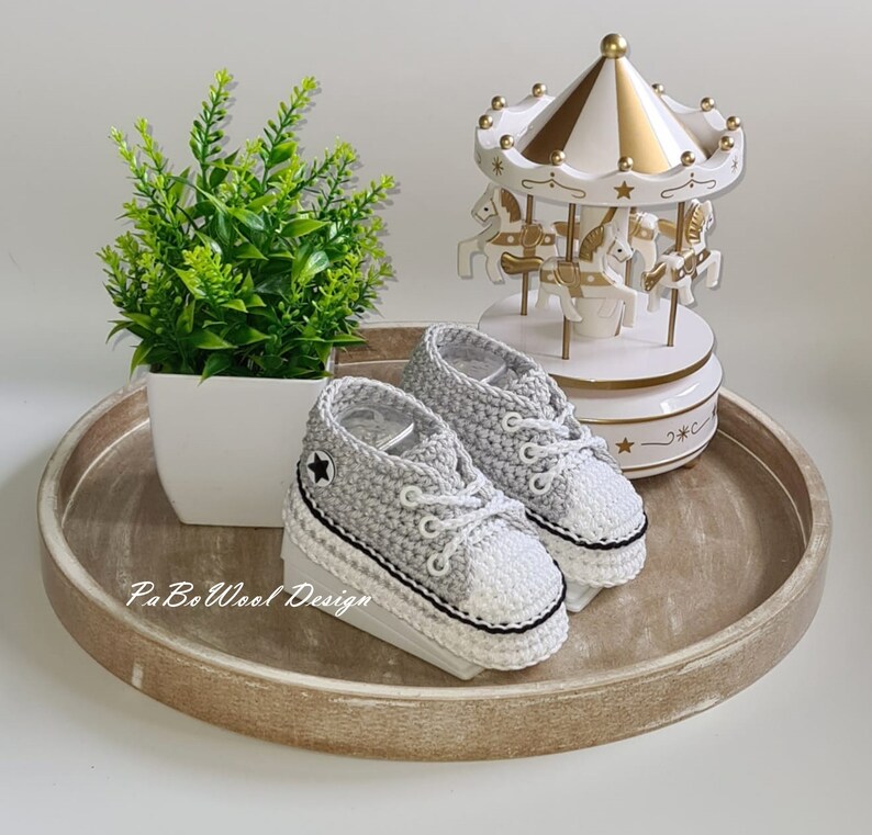 Light grey and other colours made of 100% baby organic cotton crocheted baby sneakers, crocheted baby sneakers, double sole, eyelets, laces image 2