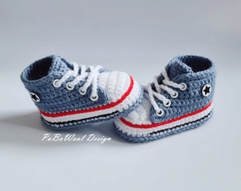 Jeansblau gehäkelte Babyturnschuhe gehäkelte Babyschuhe gehäkelte Babysneaker gehäkelte Babysportschuhe gehäkelte Babyschnürschuhe mit Ösen