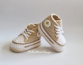 Beige crochet baby sneakers, crochet baby sneakers, crochet baby shoes, crochet baby sports shoes, crochet baby lace-up shoes with eyelets