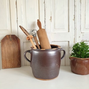 old clay jug, antique earthenware pot, handled pot, earthenware, pottery, confitpot, storage pot, pot, vintage vase, brocante, country house