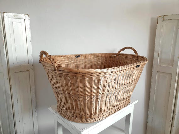 antiker Wäschekorb, XXL großer Weidenkorb, bäuerlicher Korb, vintage Flechtkorb, brocante, Landhaus Deko