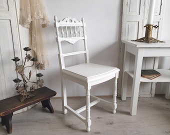 1 antique chair, old wooden chair, oak, white, shabby chic look, chalk paint, antique furniture, vintage, brocante, country house
