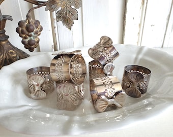 SET: 8 servilleteros antiguos, plateados, deslustrados, elegante decoración de mesa, Art Deco, shabby chic, vintage francés, brocante, estilo campestre