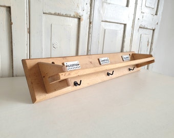 antique wall shelf, old towel holder, kitchen shelf, hook rack, porcelain signs, vintage shelf, wood, brocante, shabby, country house