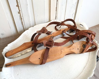antique skates, old wooden skates, ice gliders, ice skates, shabby, vintage, brocante, rustic farmhouse, winter decoration, nordic