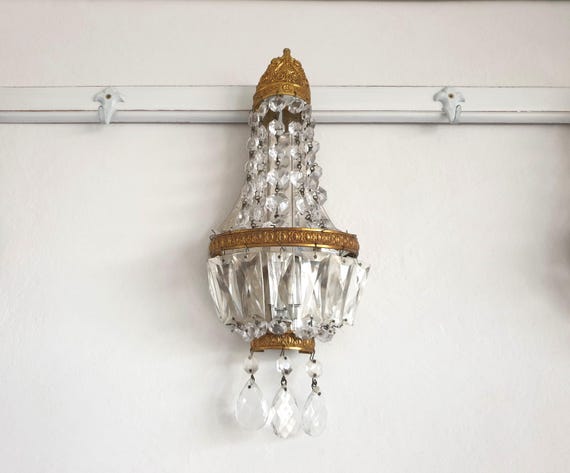 antike Wandlampe, Wandleuchte, Kristallüster, Korblüster, Kristalle, shabby, french vintage, brocante Lampe