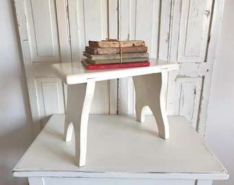 Taburete antiguo, reposapiés vintage, taburete antiguo, Francia, barniz antiguo, blanco antiguo, shabby chic, brocante, decoración de casa de campo