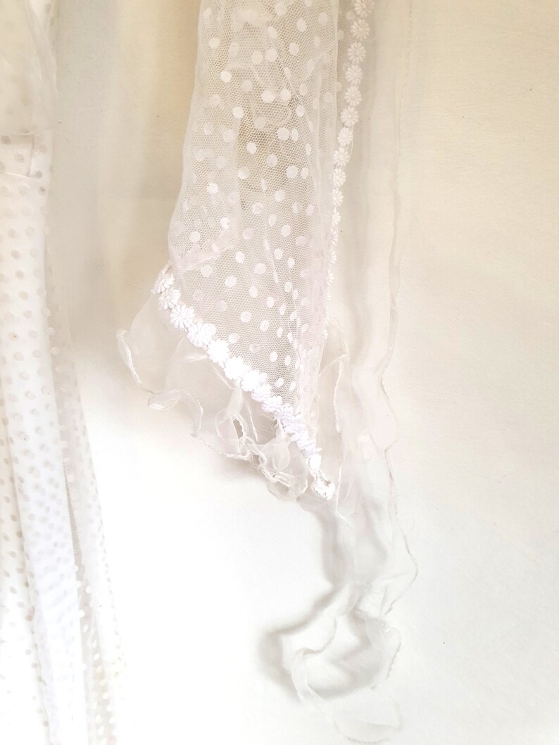white vintage dress boudoir lace shabby old wedding dress tulle chiffon brocante decoration 50s-60s antique wedding dress