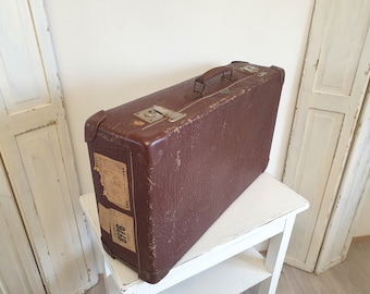 grande valise ancienne, valise de voyage antique, shabby chic, vintage, brocante, décoration de maison de campagne, accessoire