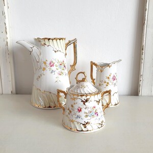cafetière antique, Art Nouveau, pot en porcelaine, pot à lait, sucrier, garniture dorée, vintage, brocante, shabby chic
