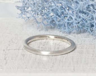 simple, fine silver ring, matt slip ring, silver stacking ring, round cross section 2 mm