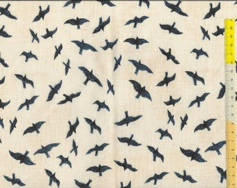 Tessuto patchwork &quot;Ahoy&quot; gabbiani blu su sfondo beige, Janet Clare