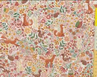 Tessuto patchwork "Hello Autumn" Autunno nel bosco con volpe, gufo, riccio, scoiattolo su sfondo chiaro
