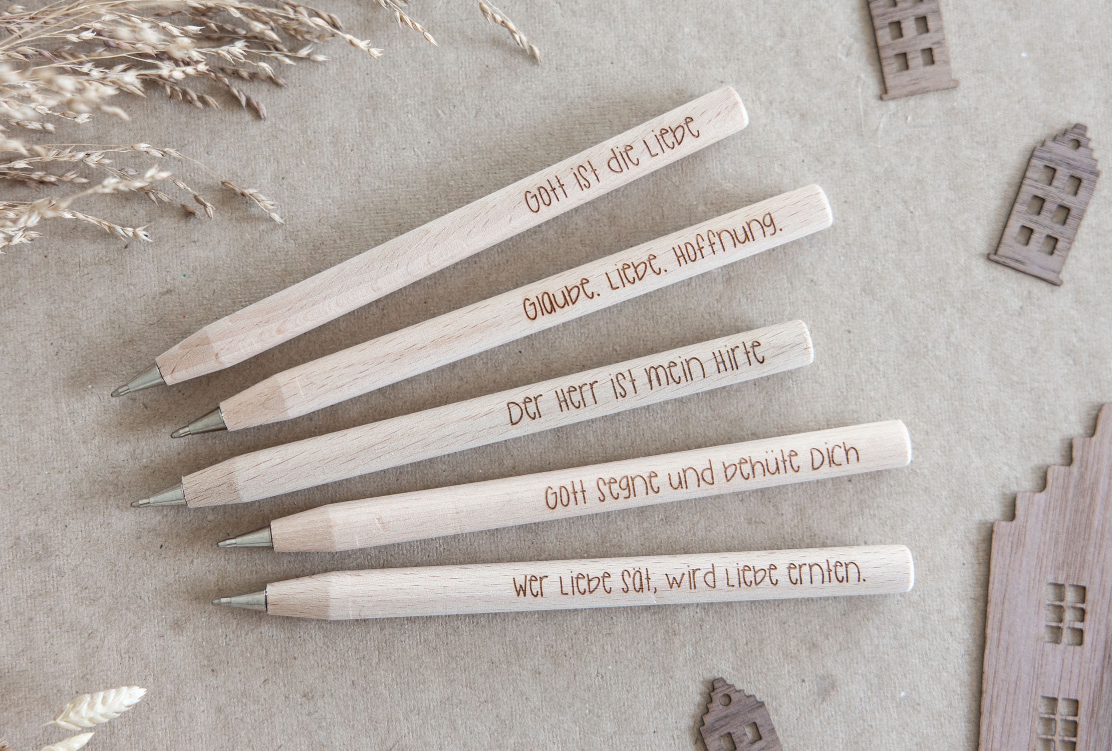 Bolígrafo de madera con grabado Dios, Cristo, fe, confirmación | El Señor  es mi Pastor | idea de regalo - Etsy México, image size:2220x1500