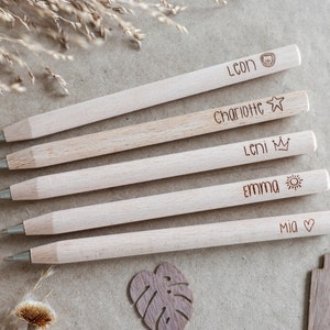 Kugelschreiber aus Holz mit Namensgravur | Personalisierter Kugelschreiber aus Holz
