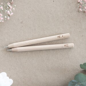 Kugelschreiber aus Holz graviert, Hochzeitsgeschenk, Mr & Mrs. - Geschenkidee Hochzeit -