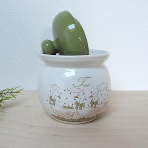 Tea canister with green lid and geese, kitchen storage canister, vintage lidded canister, storage ceramic canister, country kitchen kitchen shelf container