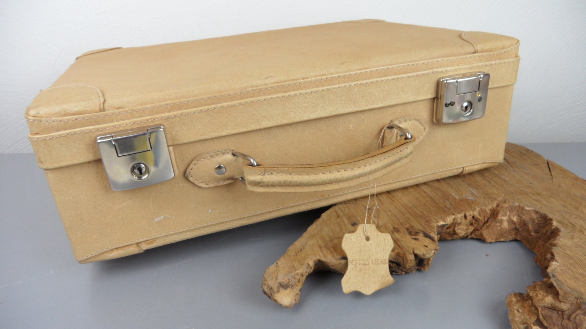 70s leather suitcase - Etsy 日本 70s leather suitcase - Etsy 日本