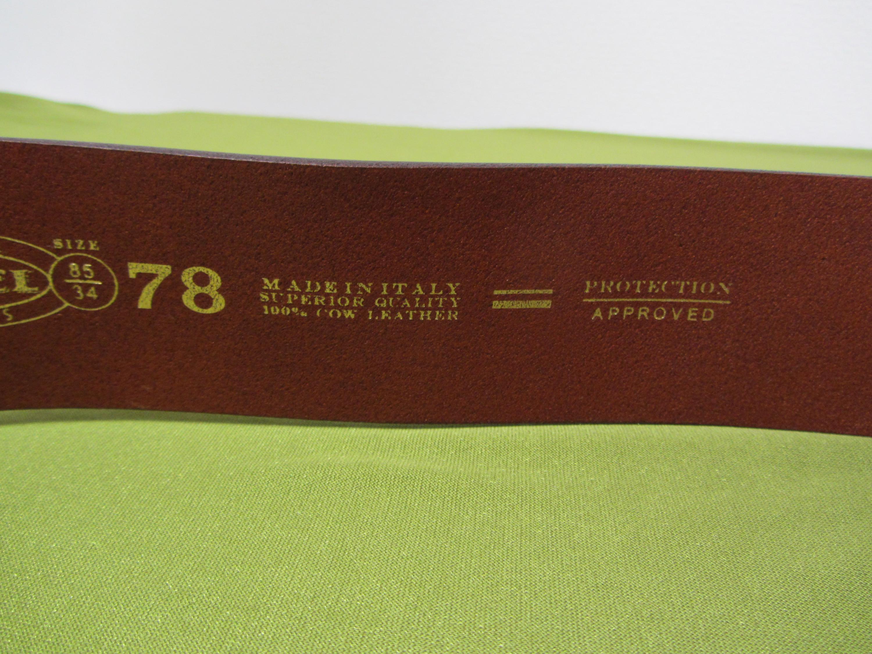 ブラウンのDIESELレザーベルト、サイズ85（34）、未使用品！イタリア製