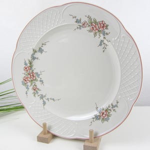 ROSETTE CAKE PLATE by Villeroy & Boch, flower plate from coffee service for cake buffet, side plate for lunch, serving plate