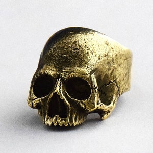 Handmade Brass Skull Ring: Men&#39;s Statement Jewelry