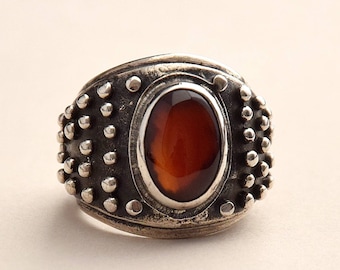 Handgefertigter Herrenring aus 925er Sterlingsilber mit braunem Stein