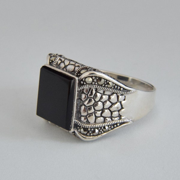 Handmade 925 Sterling Silver Men's Ring with Black Stone