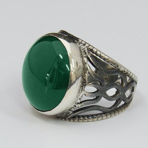Handmade 925 Sterling Silver Men&#39;s Ring with Green Stone