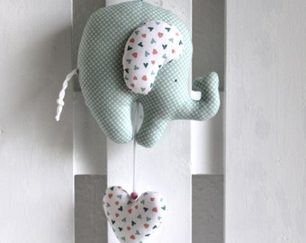 Cameretta per bambini, cameretta, decorazione, elefante con cuori, ghirlanda, giostrina