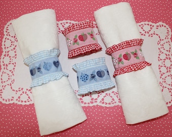 Country house napkin rings