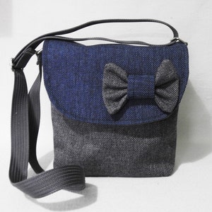 Sac messager avec un arc en gris