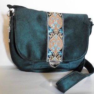 Besace ethnique / sac bohème, sac pompon, besace marron