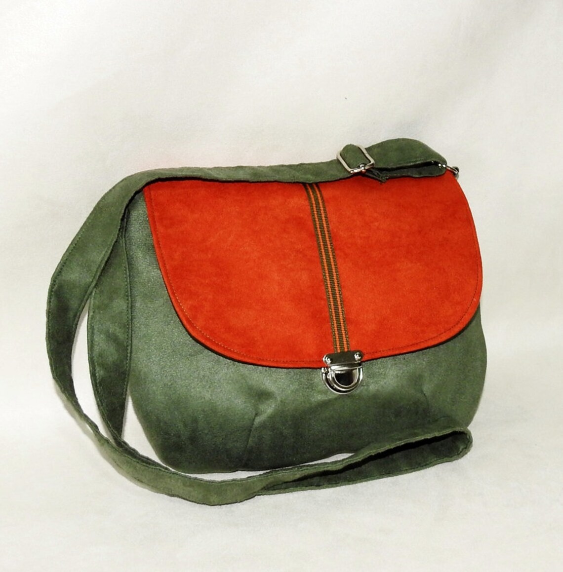 Crossbody Medium Vintage Style Purse / Vinatge Bag / Retro - Etsy