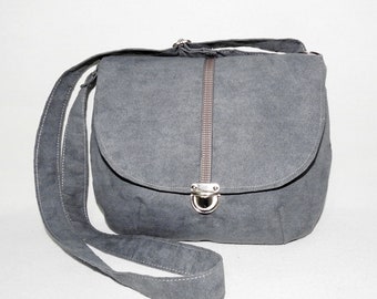 Crossbody bag / vintage crossbody purse / medium messenger / grey purse / grey shoulder bag / retro style purse