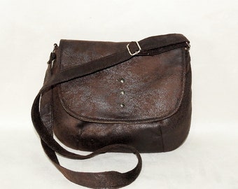 Vintage glam rock style crossbody bag super suede suedette /  browna purse / handbag vintage