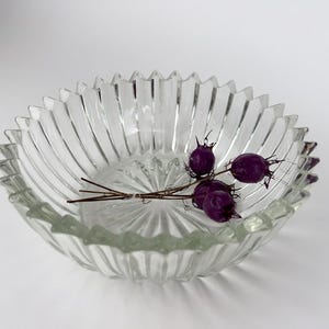 Vintage Ribbed Crystal Round Bowl with Scalloped Edges