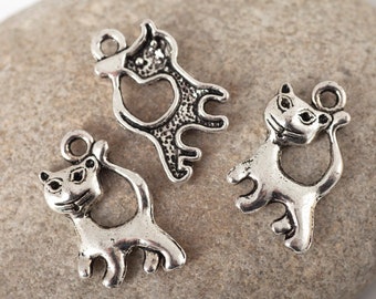 5 cats pendant silver-colored