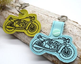 Embroidery file motorcycle old keychain