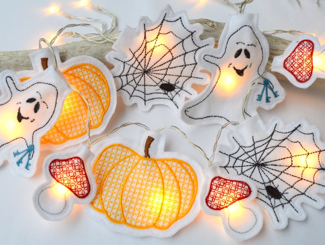 ITH Embroidery File Light Chain Cover Halloween From the 10 X Etsy