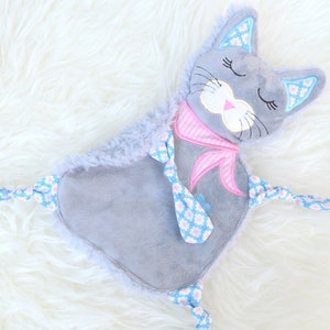 ITH cat embroidery file 18 x 30 cm Schnuffeltierchen