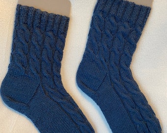 Socks, hand knitted, size. 38, cable knit