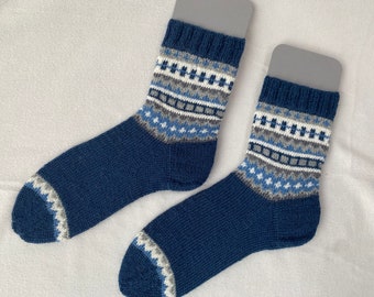 Pattern socks, hand knitted, size. 38, Norwegian