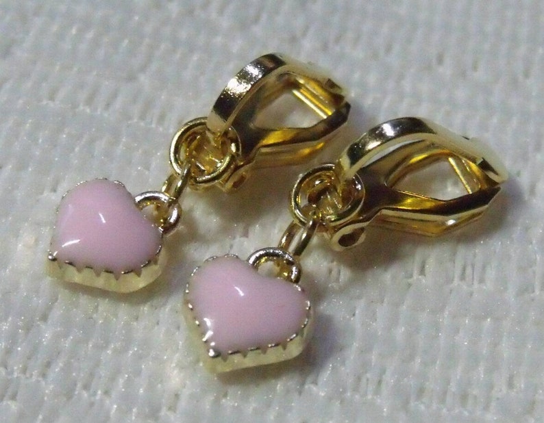 Children's ear clips clips pink heart image 2